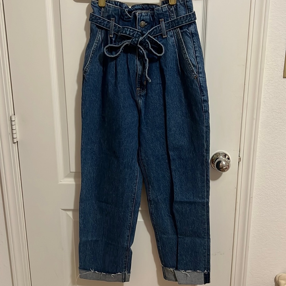Abercrombie paper bag mom jean